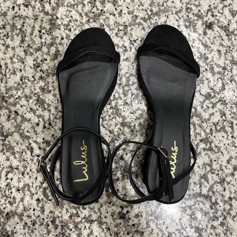 Black Lulu’s heels Size 8